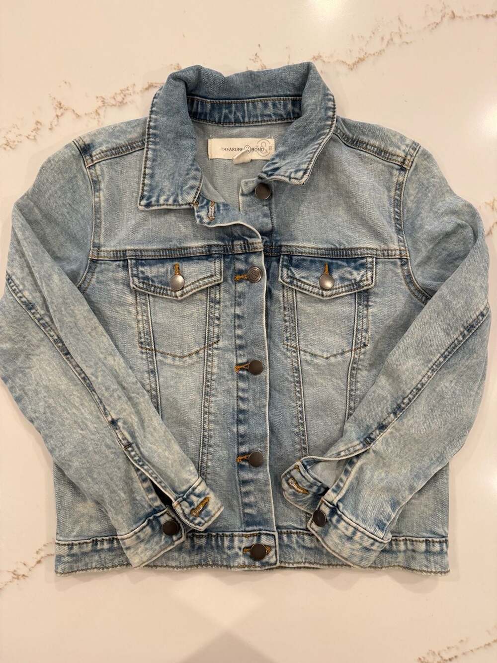 Treasure & Bond Light Wash Denim Jacket Size M (8/10)
